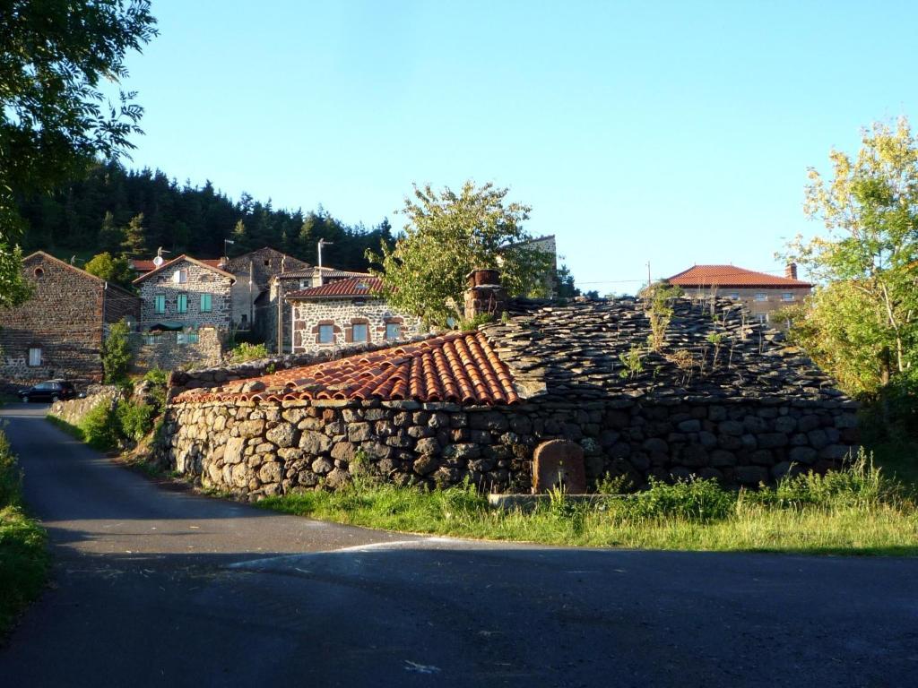 Le Du Velay Pensión Bains